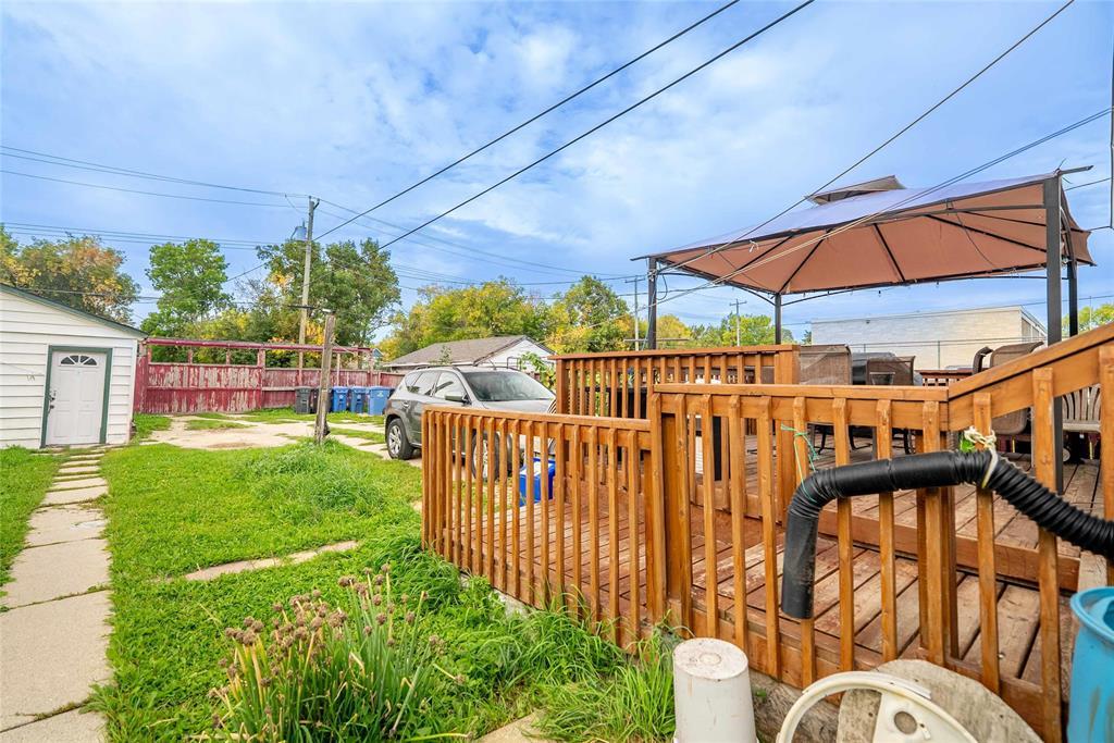 Photo 30 of 628 Flora Avenue, Winnipeg MB