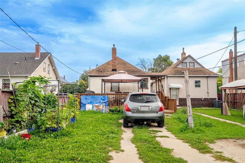 Photo 31 of 628 Flora Avenue, Winnipeg MB
