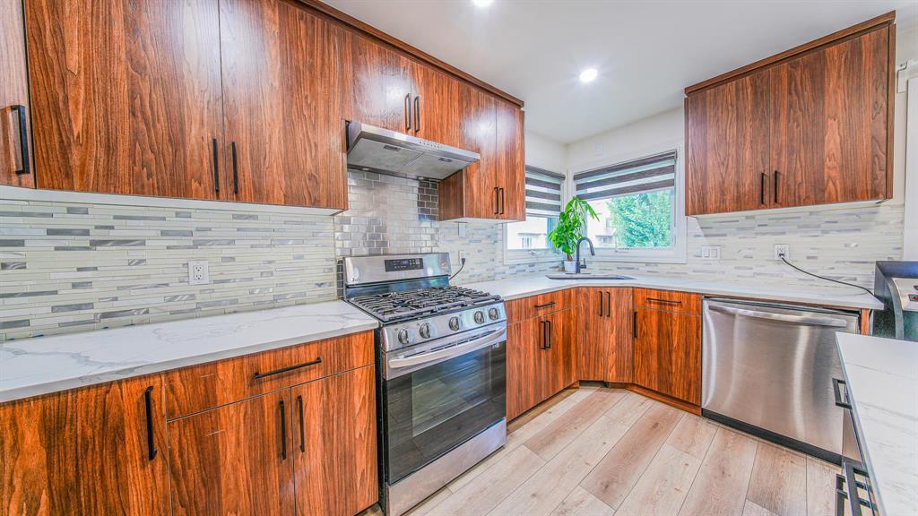 Photo 16 of 15 Vistula Way, Winnipeg MB