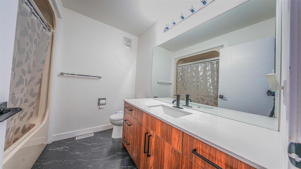 Photo 20 of 15 Vistula Way, Winnipeg MB
