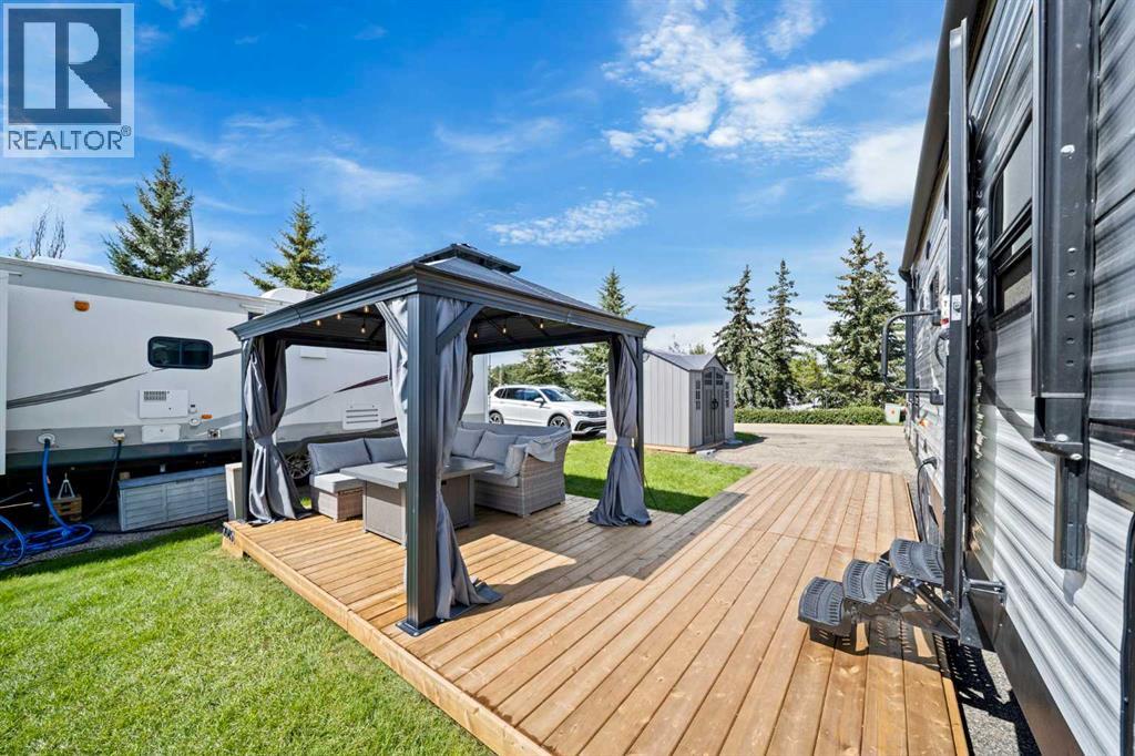 Photo 4 of 2045 25054 South Pine Lake Road, Rural Red Deer County AB