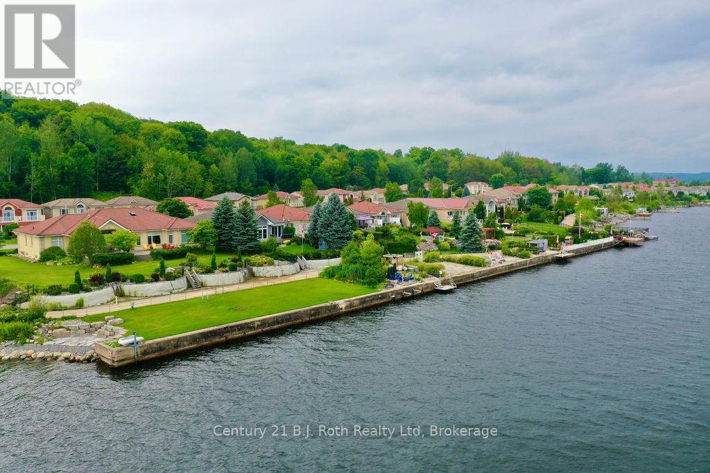 Photo 6 of 502 Aberdeen Boulevard, Midland ON