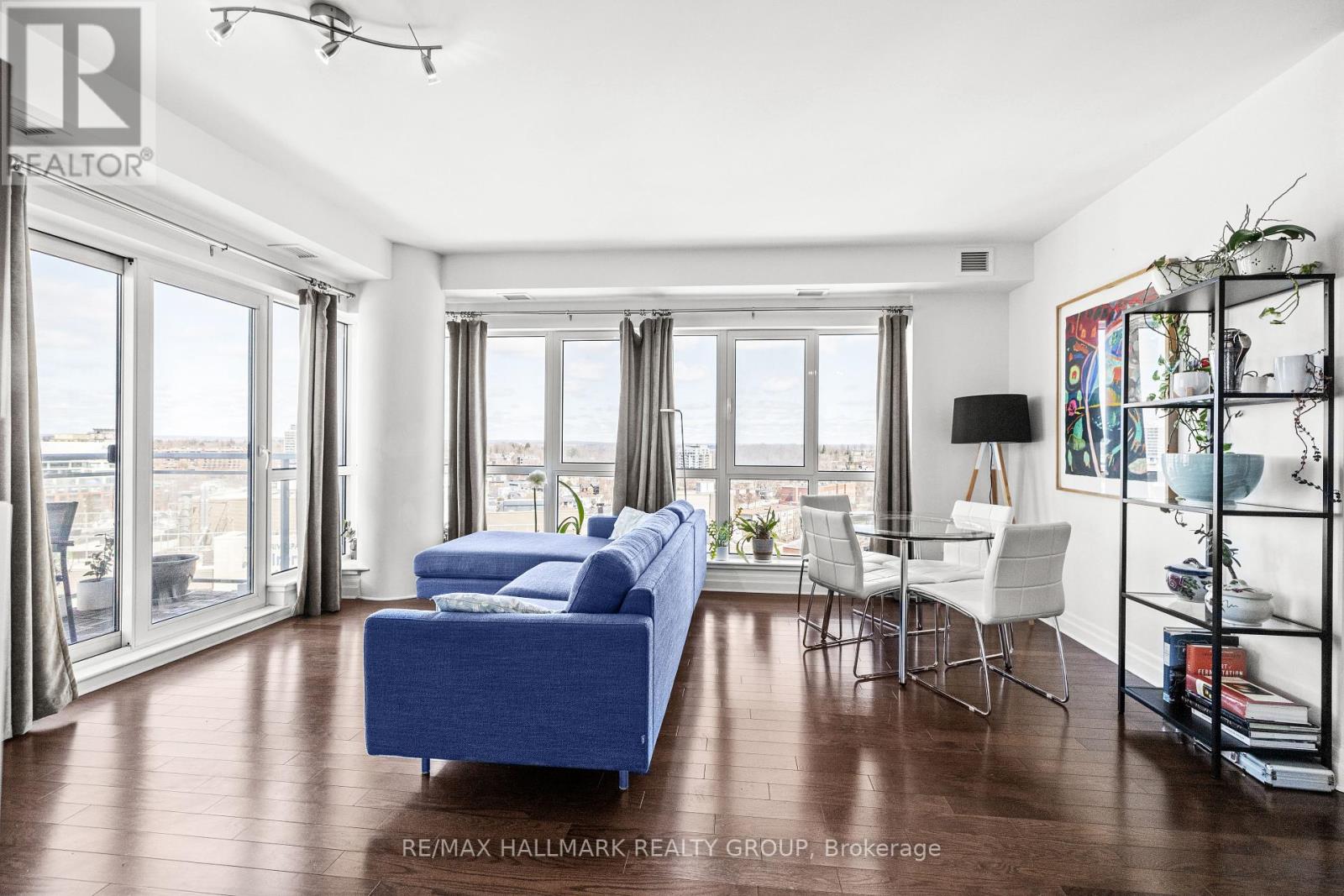 Photo 15 of 1304 90 Landry Street, Ottawa ON