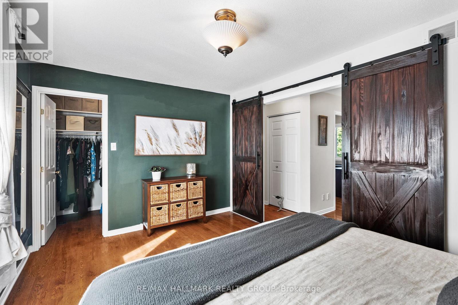 Photo 19 of 62 College Circle, Ottawa ON