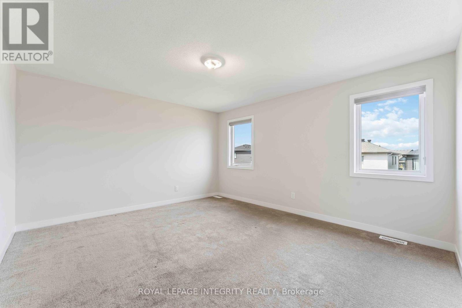 Photo 23 of 227 Ormiston Crescent, Ottawa ON
