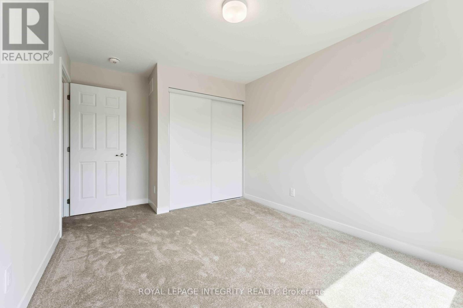 Photo 30 of 227 Ormiston Crescent, Ottawa ON
