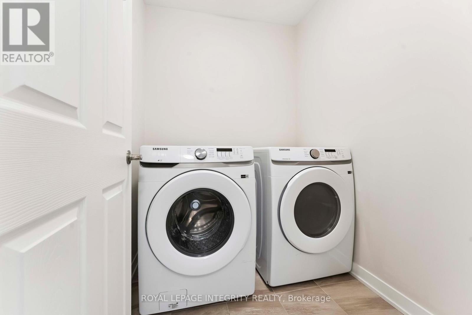 Photo 36 of 227 Ormiston Crescent, Ottawa ON
