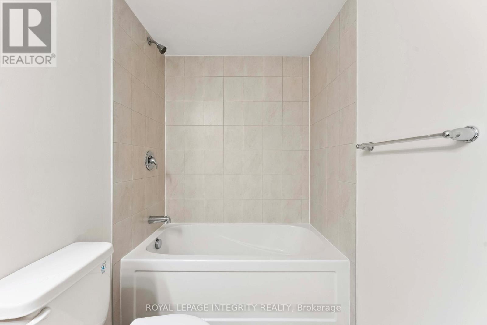 Photo 38 of 227 Ormiston Crescent, Ottawa ON