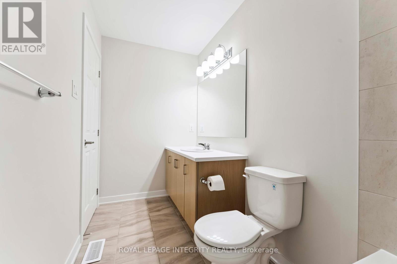 Photo 39 of 227 Ormiston Crescent, Ottawa ON