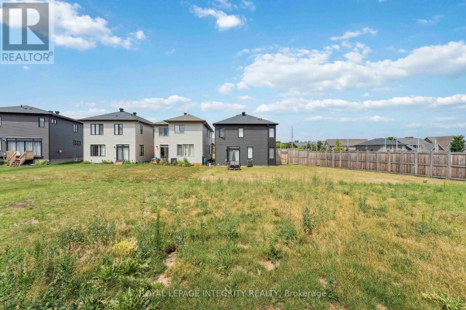 Photo 47 of 227 Ormiston Crescent, Ottawa ON