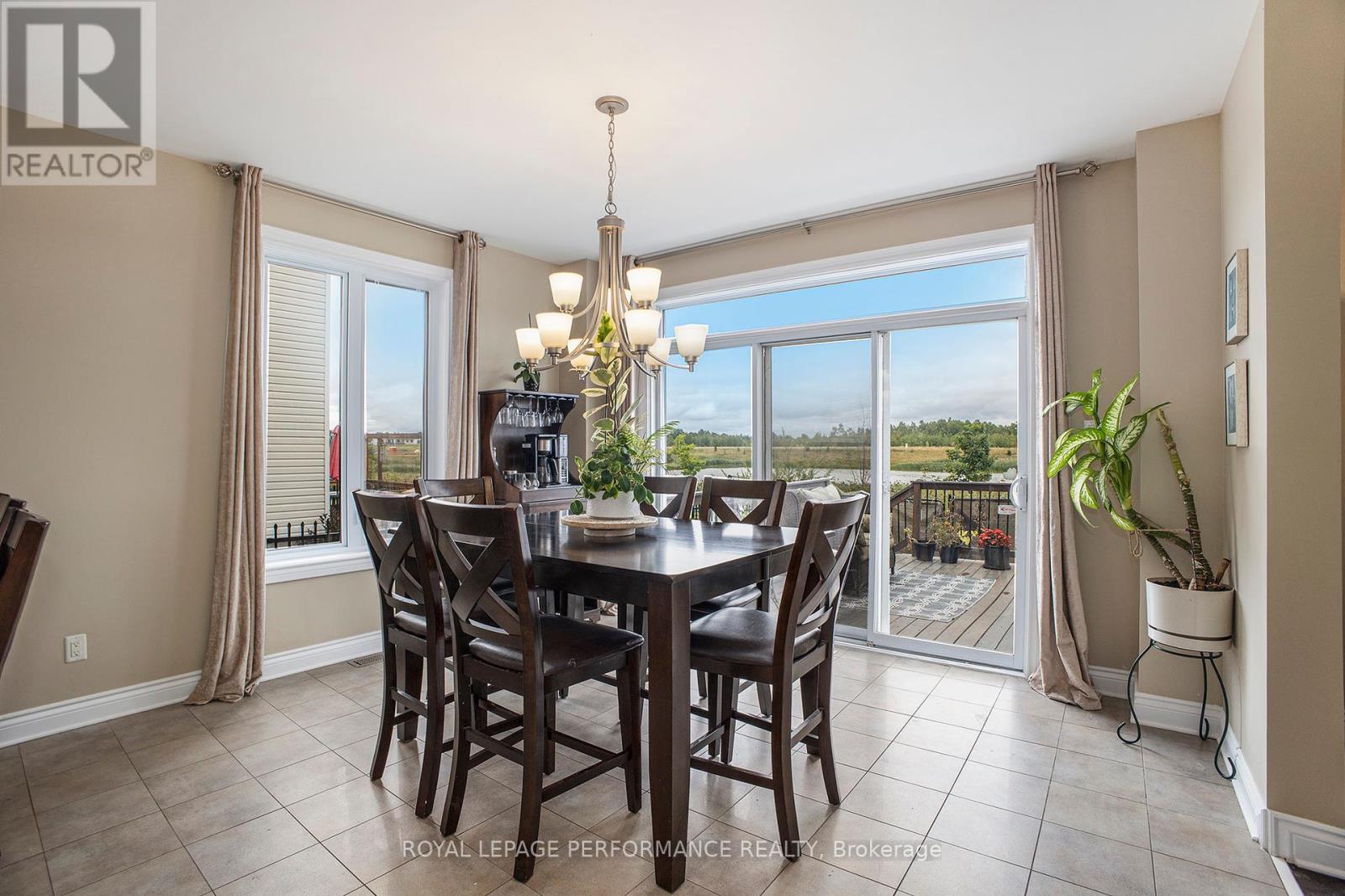 Photo 11 of 450 Frank Cauley Way, Ottawa ON