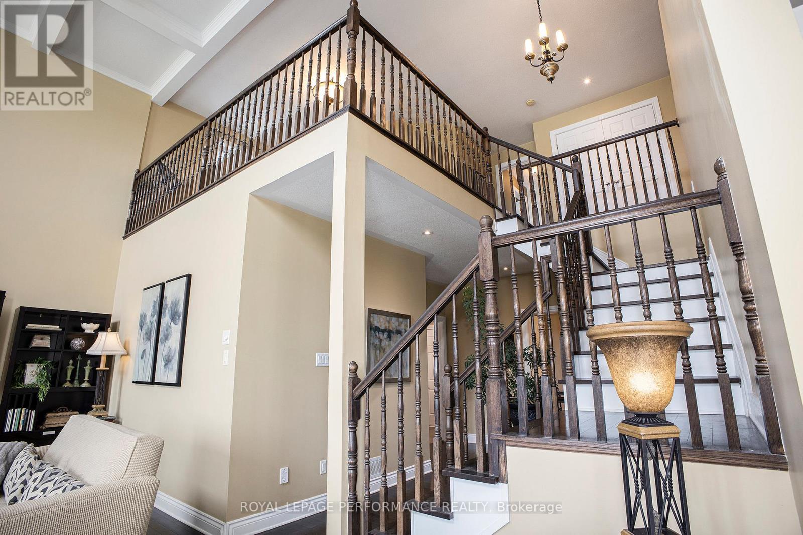 Photo 19 of 450 Frank Cauley Way, Ottawa ON