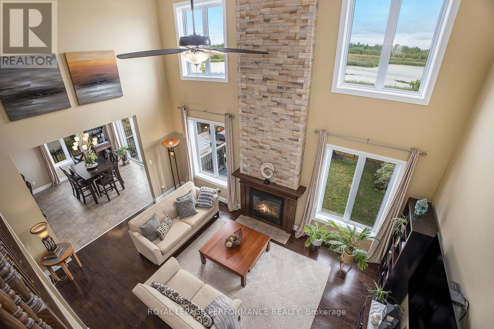 Photo 20 of 450 Frank Cauley Way, Ottawa ON