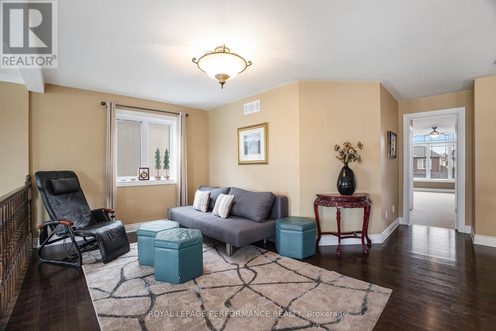 Photo 22 of 450 Frank Cauley Way, Ottawa ON