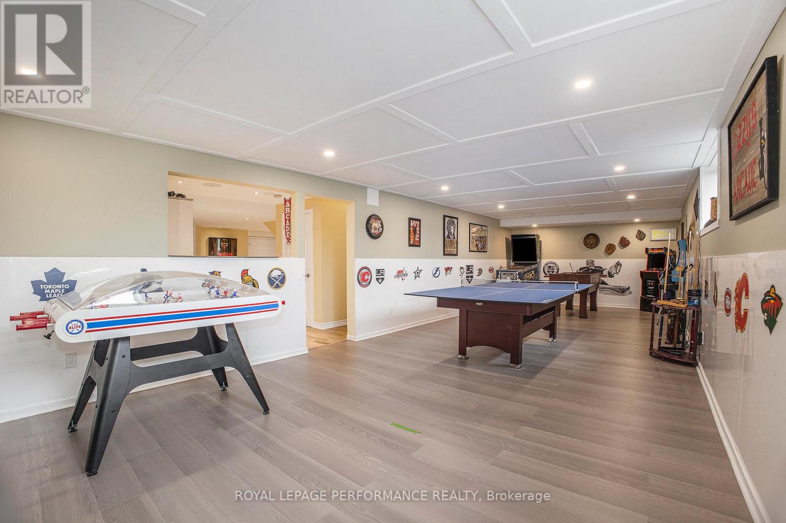Photo 35 of 450 Frank Cauley Way, Ottawa ON