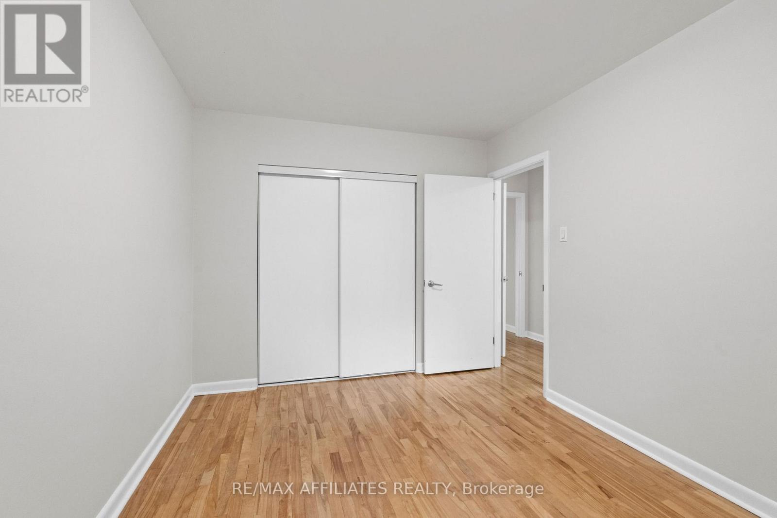Photo 18 of 1316 Bloomsbury Crescent, Ottawa ON