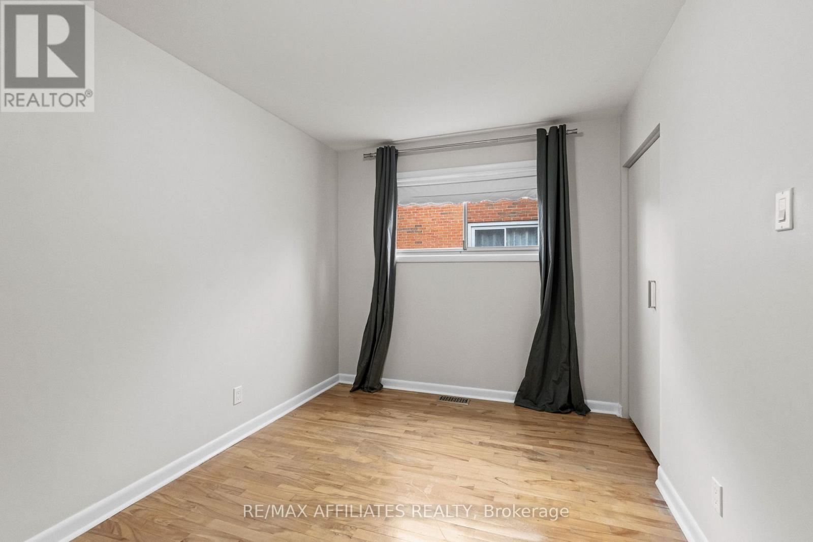 Photo 19 of 1316 Bloomsbury Crescent, Ottawa ON