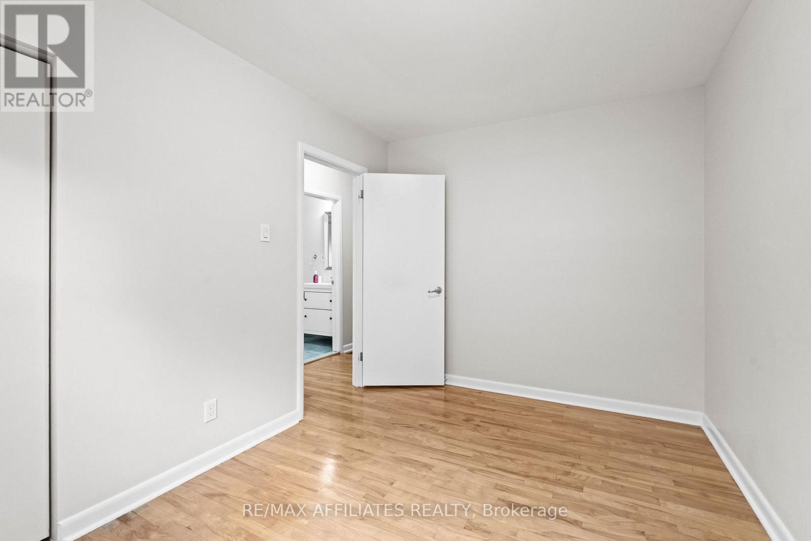 Photo 21 of 1316 Bloomsbury Crescent, Ottawa ON