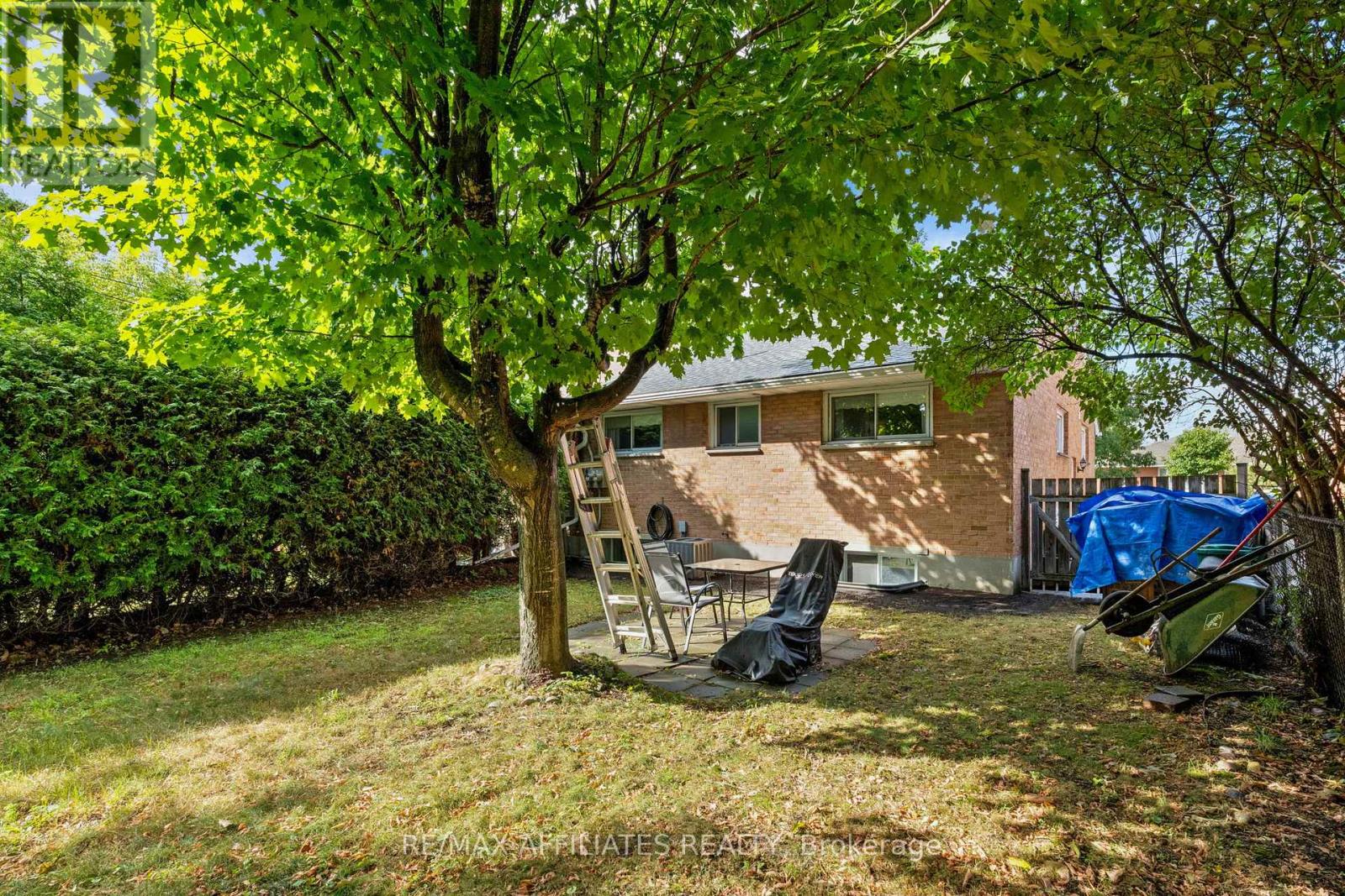 Photo 38 of 1316 Bloomsbury Crescent, Ottawa ON
