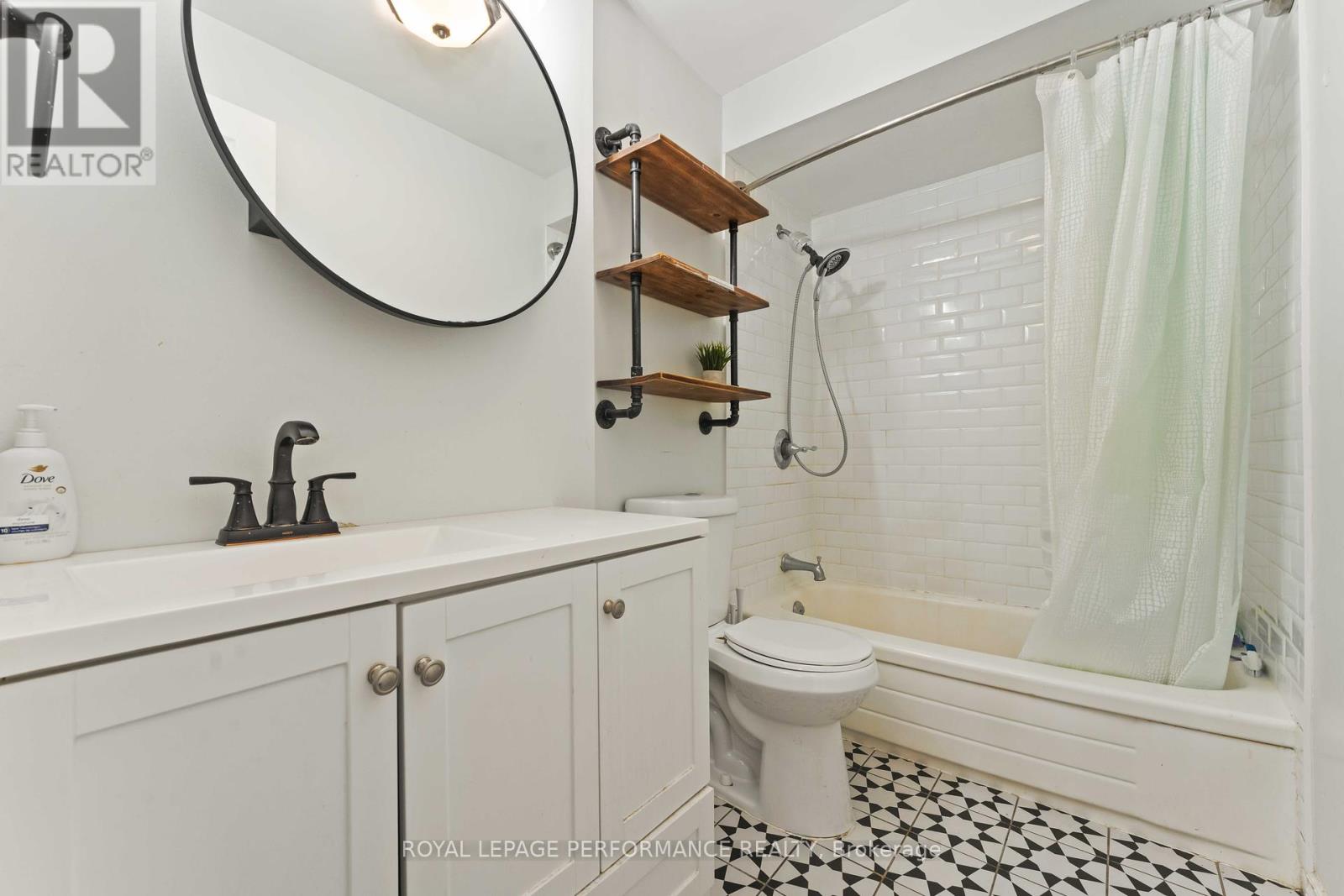 Photo 11 of 28 1439 Bethamy Lane, Ottawa ON