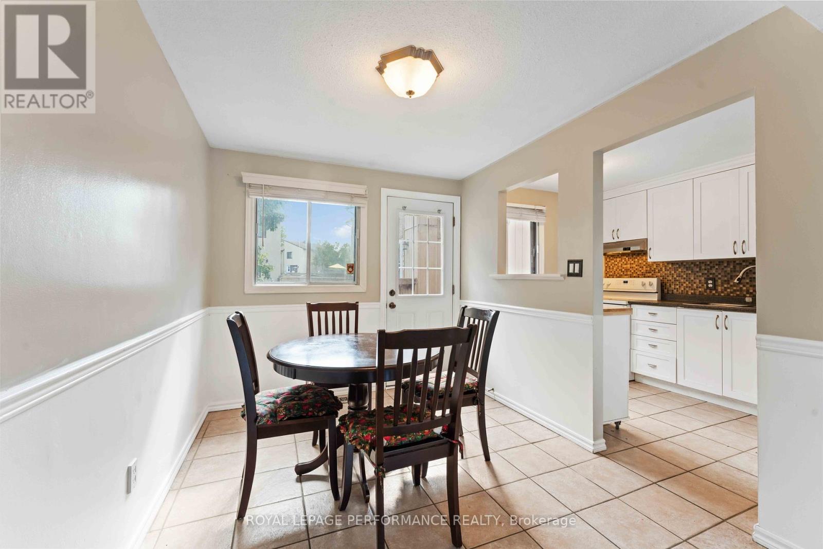 Photo 8 of 28 1439 Bethamy Lane, Ottawa ON