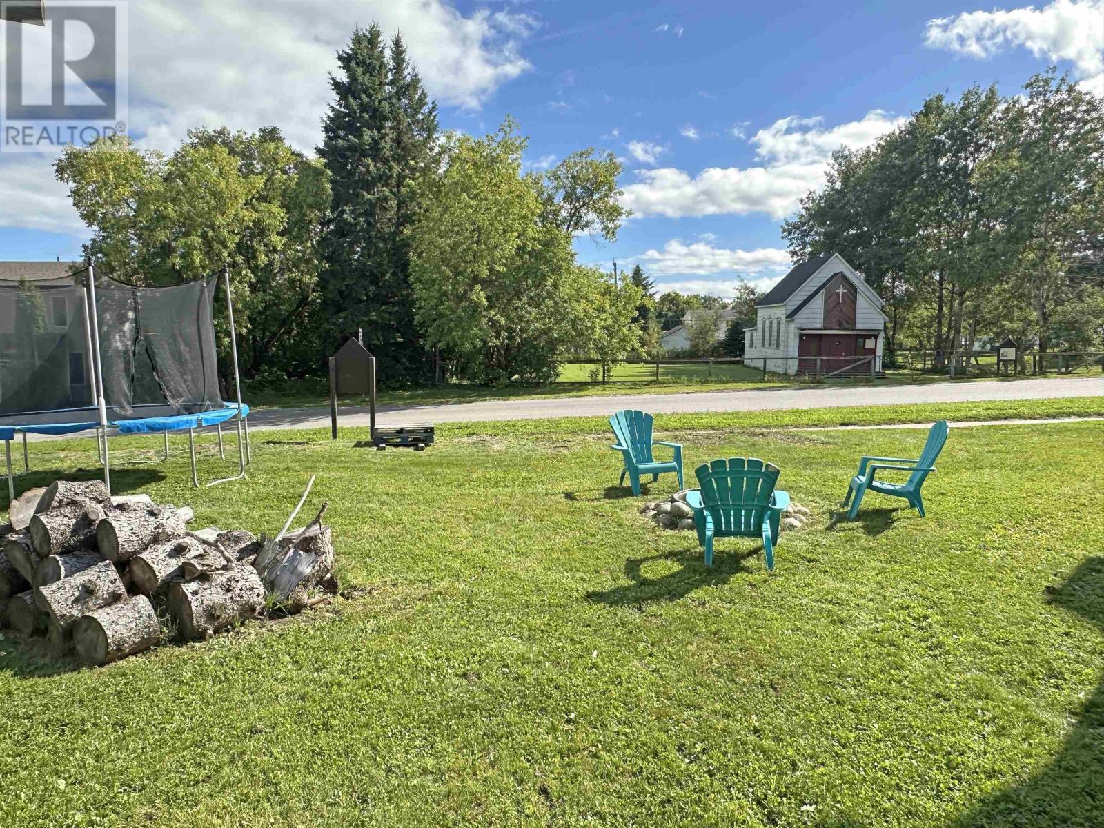 Photo 46 of 4 Riverview St, Nipigon ON