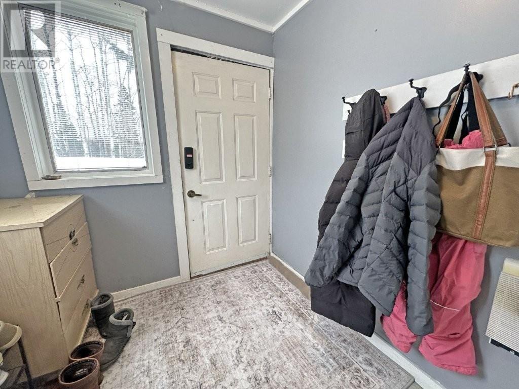 Photo 8 of 4 Riverview St, Nipigon ON