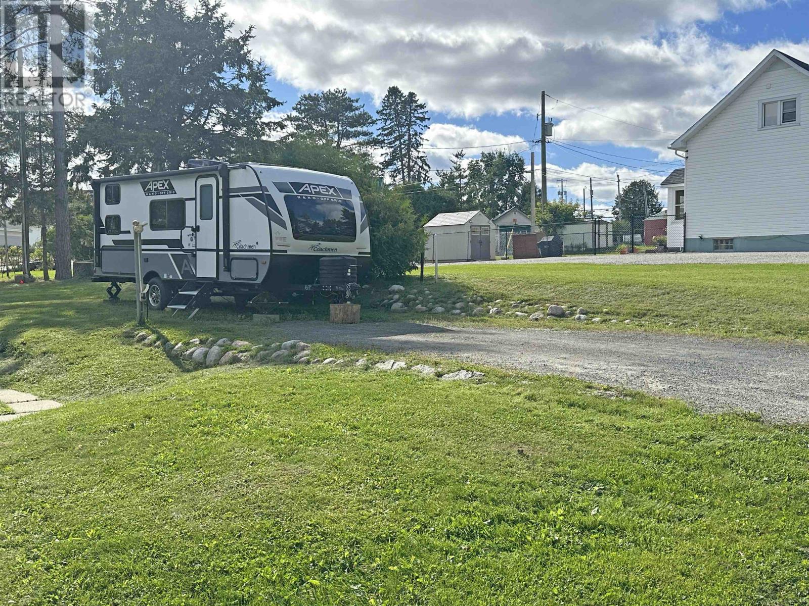 Photo 49 of 4 Riverview St, Nipigon ON