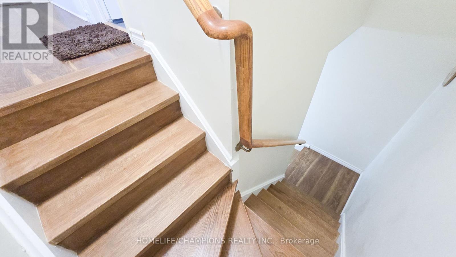 Photo 39 of 164 Wright Crescent, Ajax ON