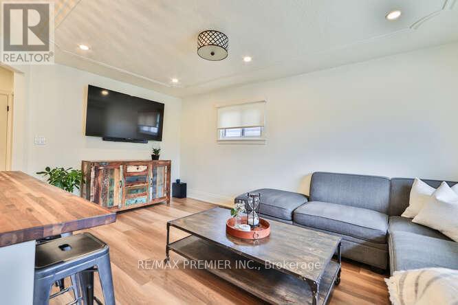 Photo 14 of 1223 Glencairn Avenue, Toronto ON