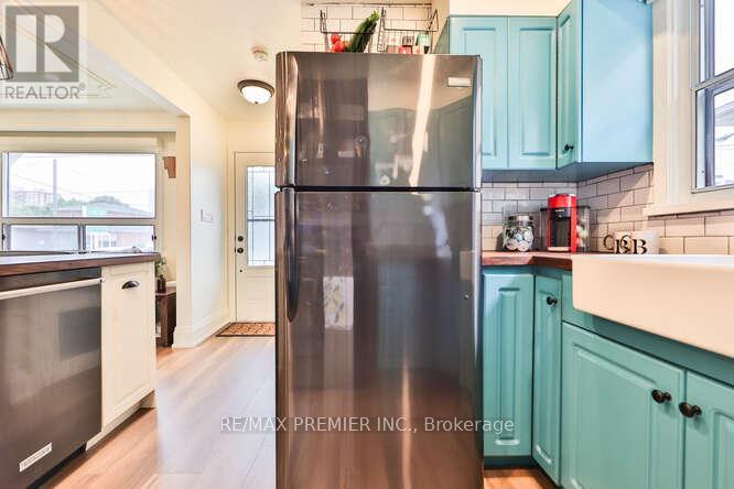 Photo 18 of 1223 Glencairn Avenue, Toronto ON