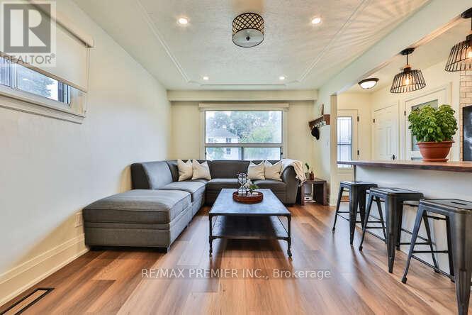 Photo 12 of 1223 Glencairn Avenue, Toronto ON