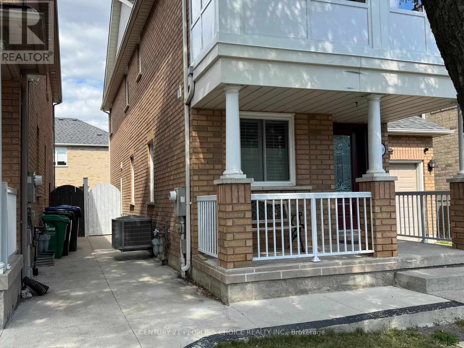 Photo 44 of 124 Heartleaf Crescent, Brampton ON