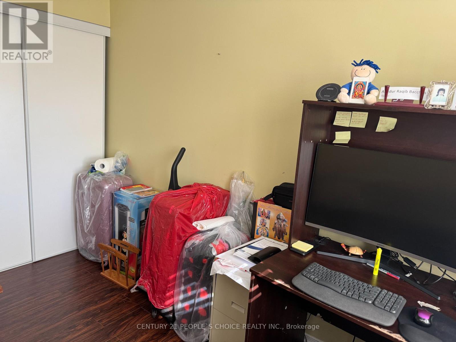 Photo 27 of 124 Heartleaf Crescent, Brampton ON