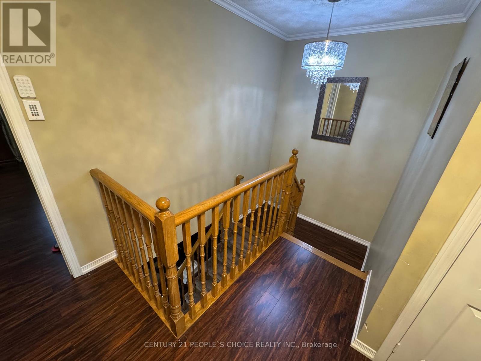 Photo 31 of 124 Heartleaf Crescent, Brampton ON