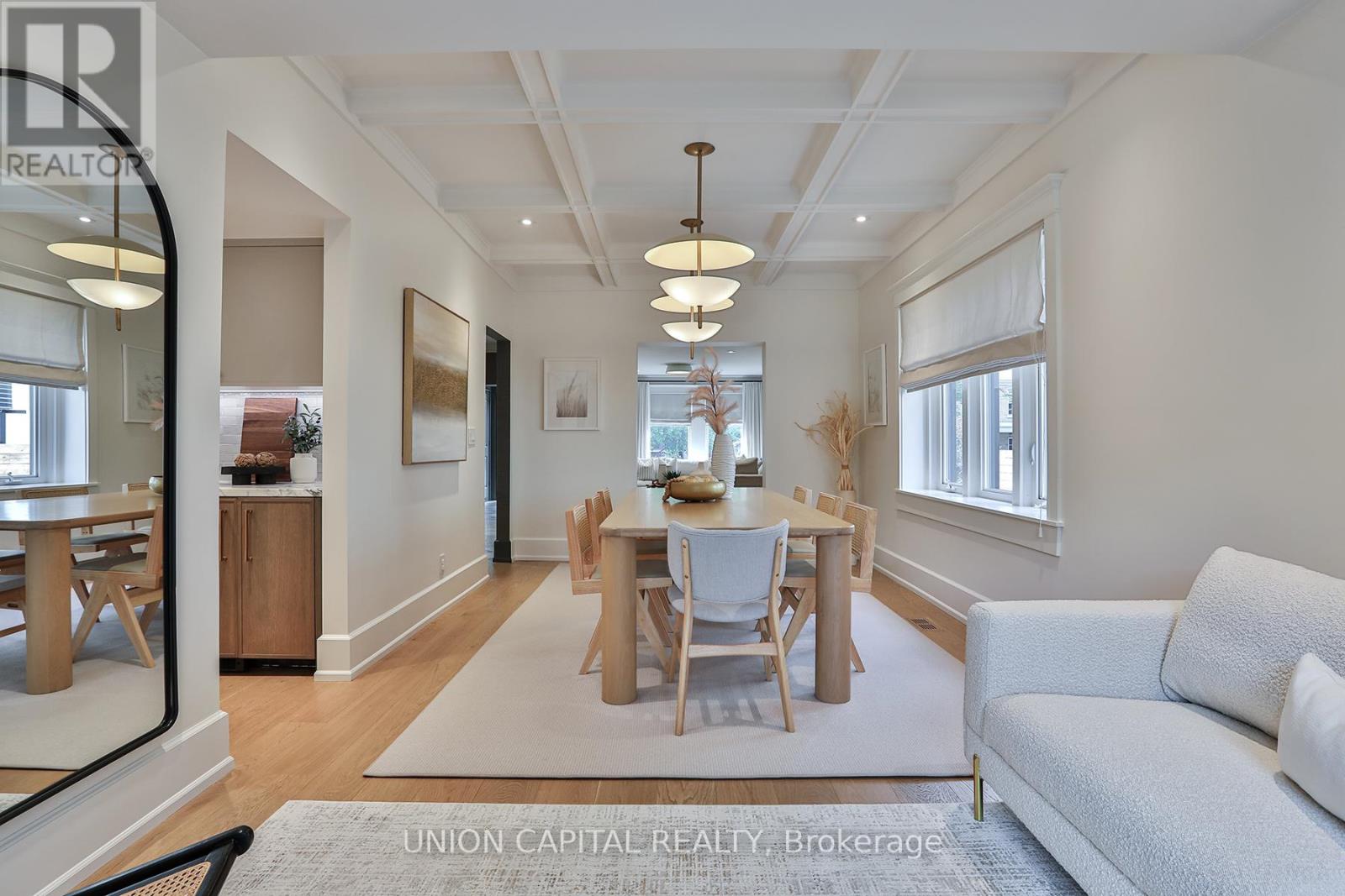 Photo 10 of 16 Lytton Boulevard, Toronto ON