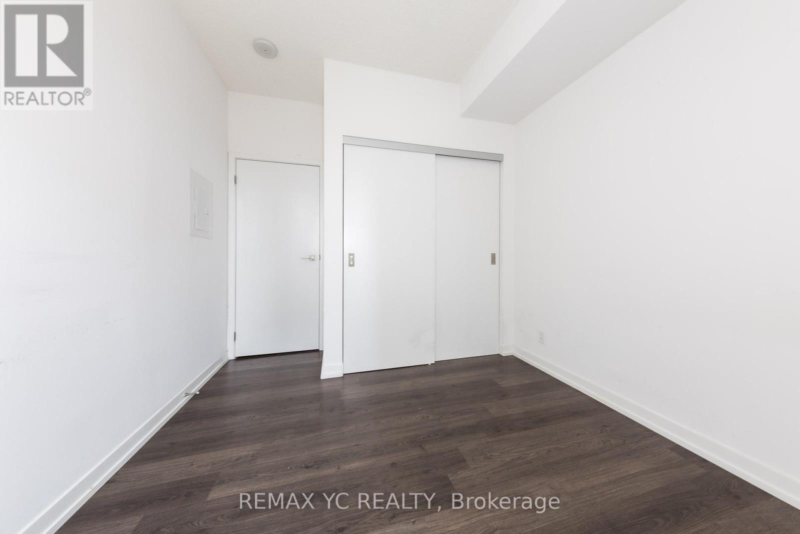 Photo 13 of 313 98 Lillian Street, Toronto ON
