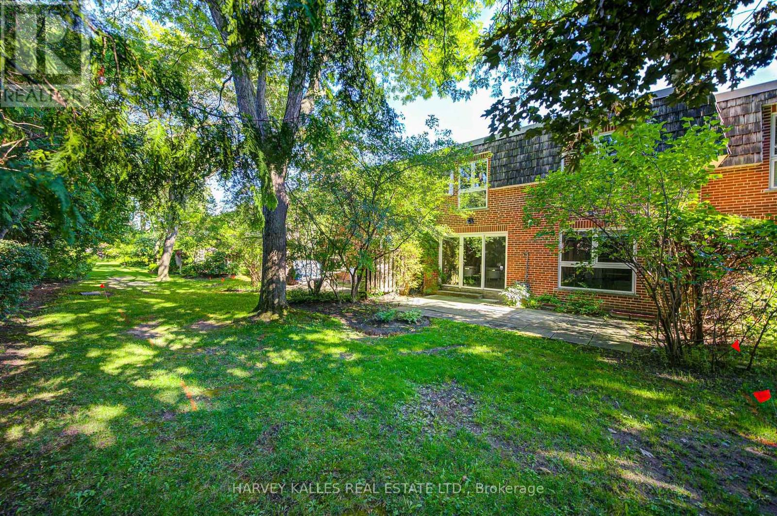 Photo 48 of 42 Crimson Mill Way, Toronto ON