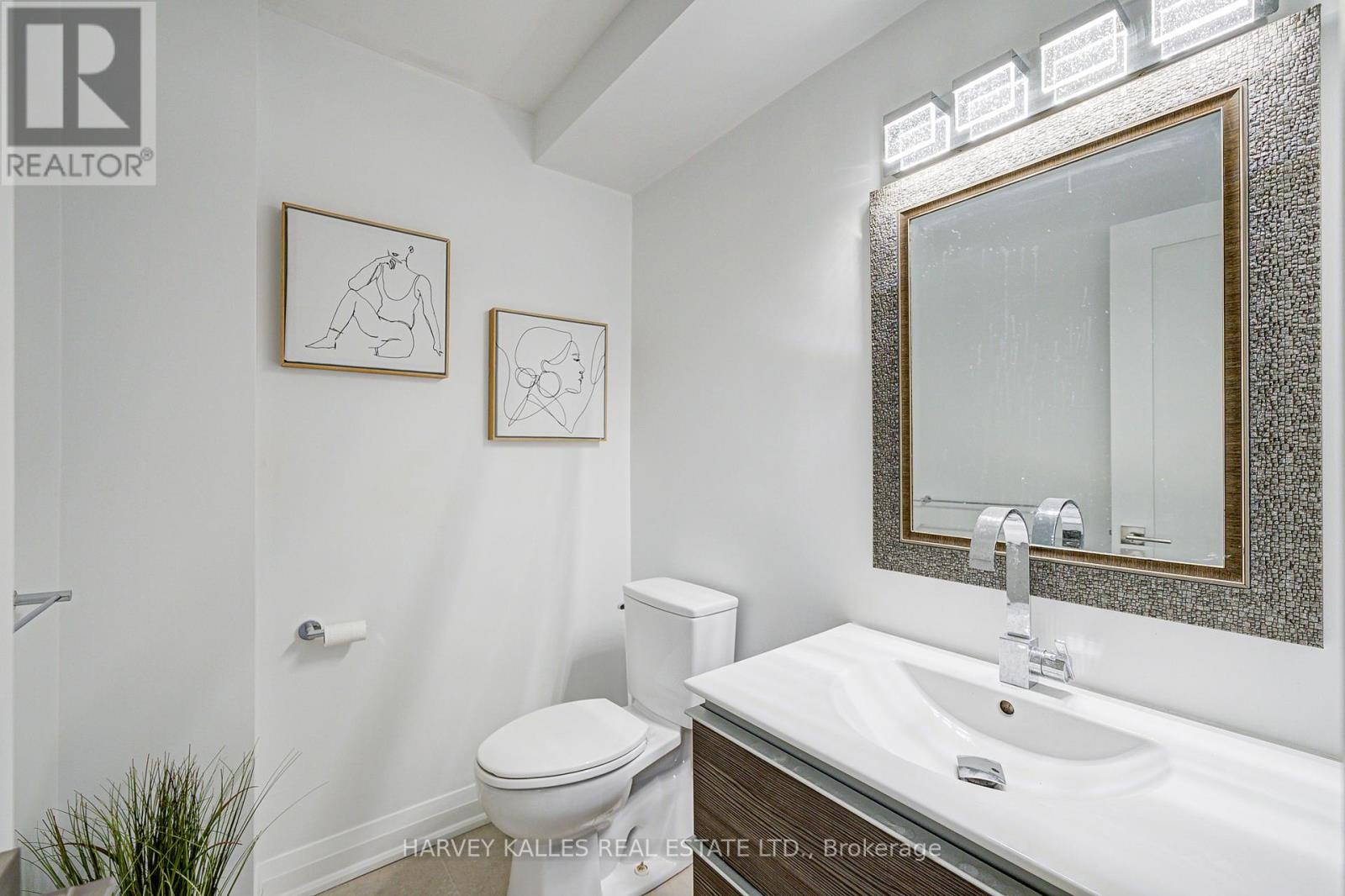 Photo 6 of 42 Crimson Mill Way, Toronto ON