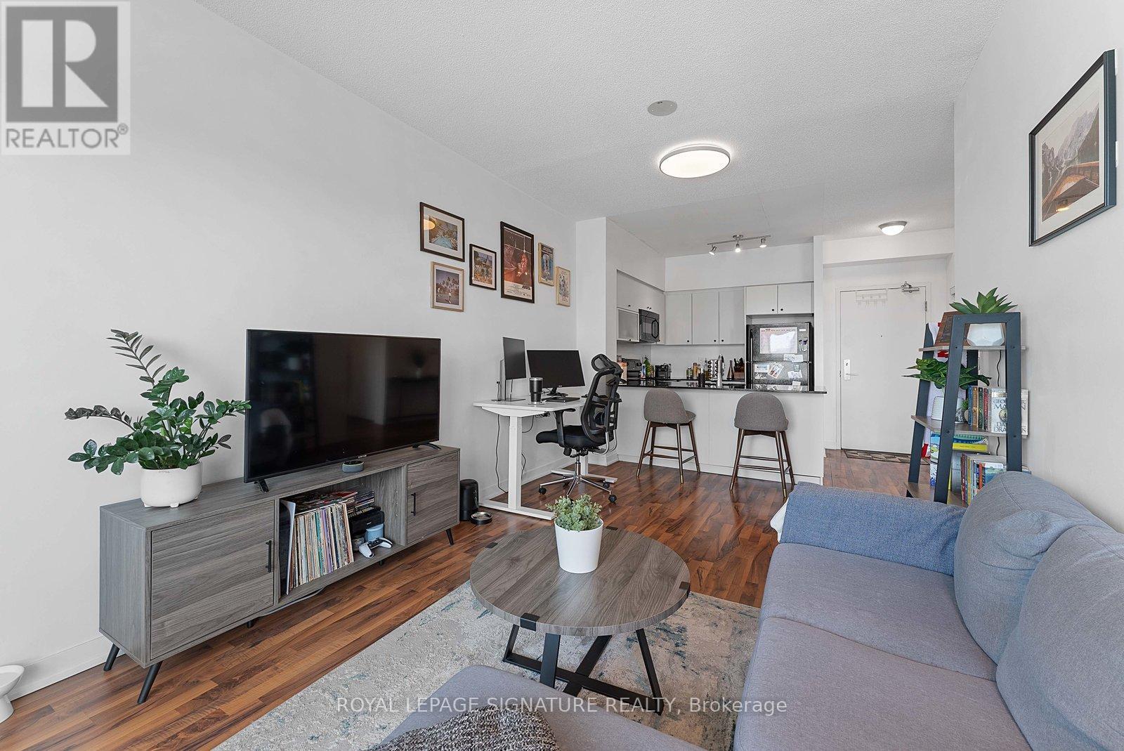 Photo 15 of 2112 150 East Liberty Street, Toronto ON