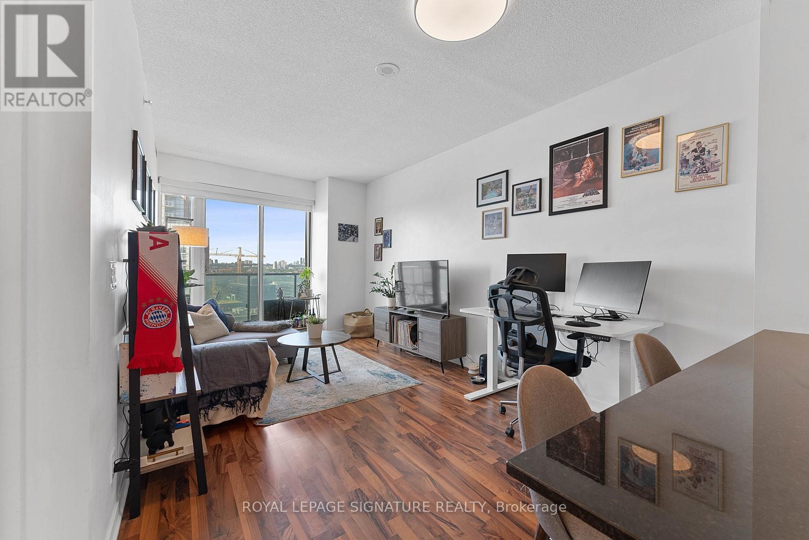 Photo 8 of 2112 150 East Liberty Street, Toronto ON