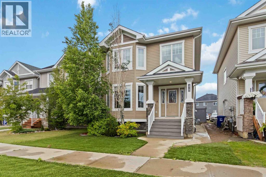 Photo 2 of 176 Coniker Crescent, Fort Mcmurray AB