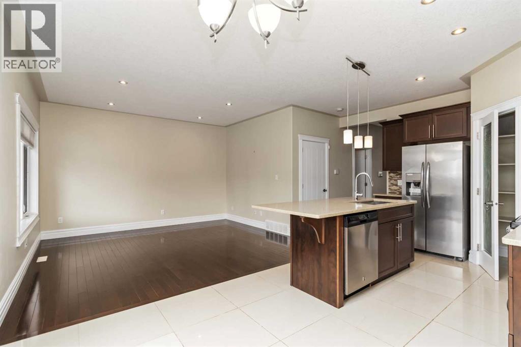 Photo 10 of 176 Coniker Crescent, Fort Mcmurray AB