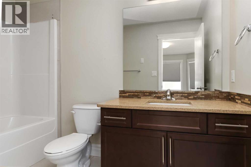 Photo 25 of 176 Coniker Crescent, Fort Mcmurray AB