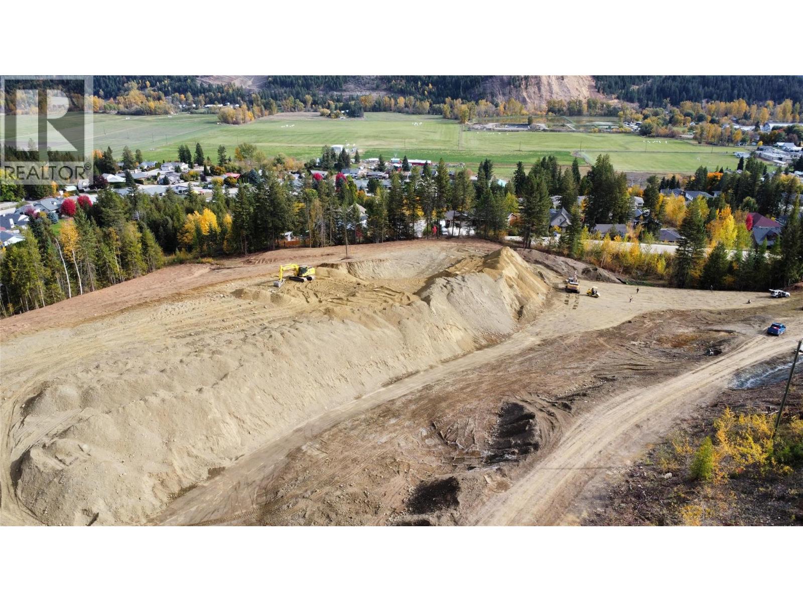 2680 CEDAR RIDGE Street Unit# 5 Lot# 5, Lumby