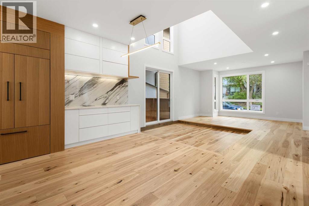 Photo 7 of 1725 23 Avenue Nw, Calgary AB
