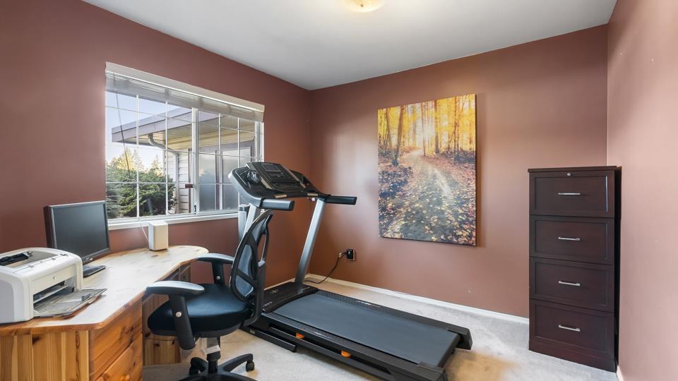 Photo 19 of 16232 87 Avenue, Surrey BC