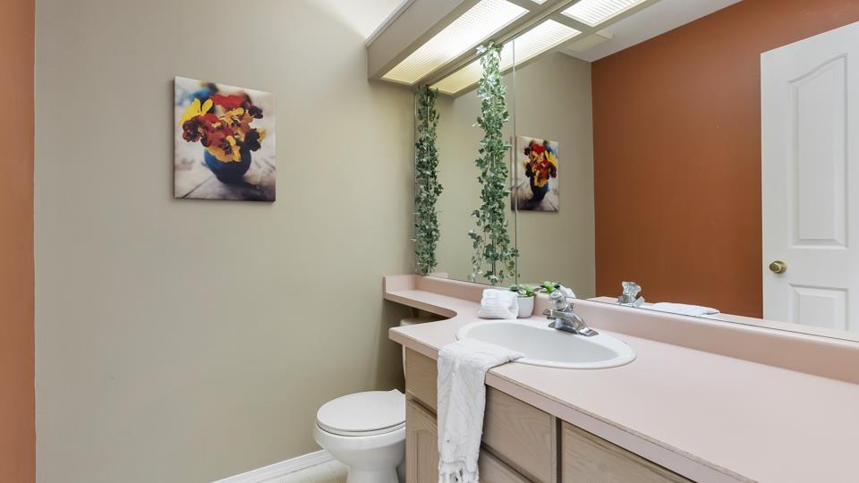 Photo 10 of 16232 87 Avenue, Surrey BC