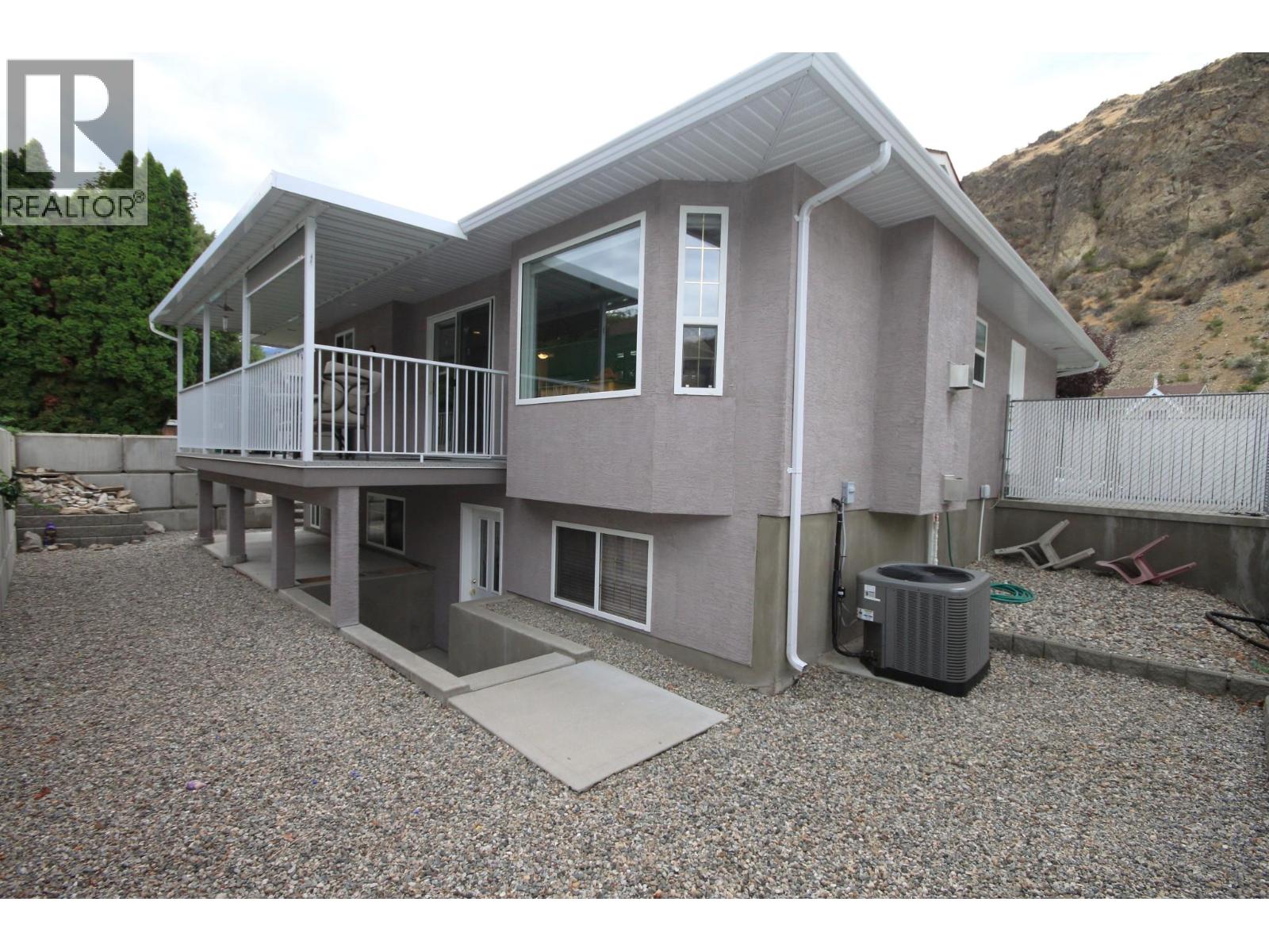 957 Morningstar Road, Oliver