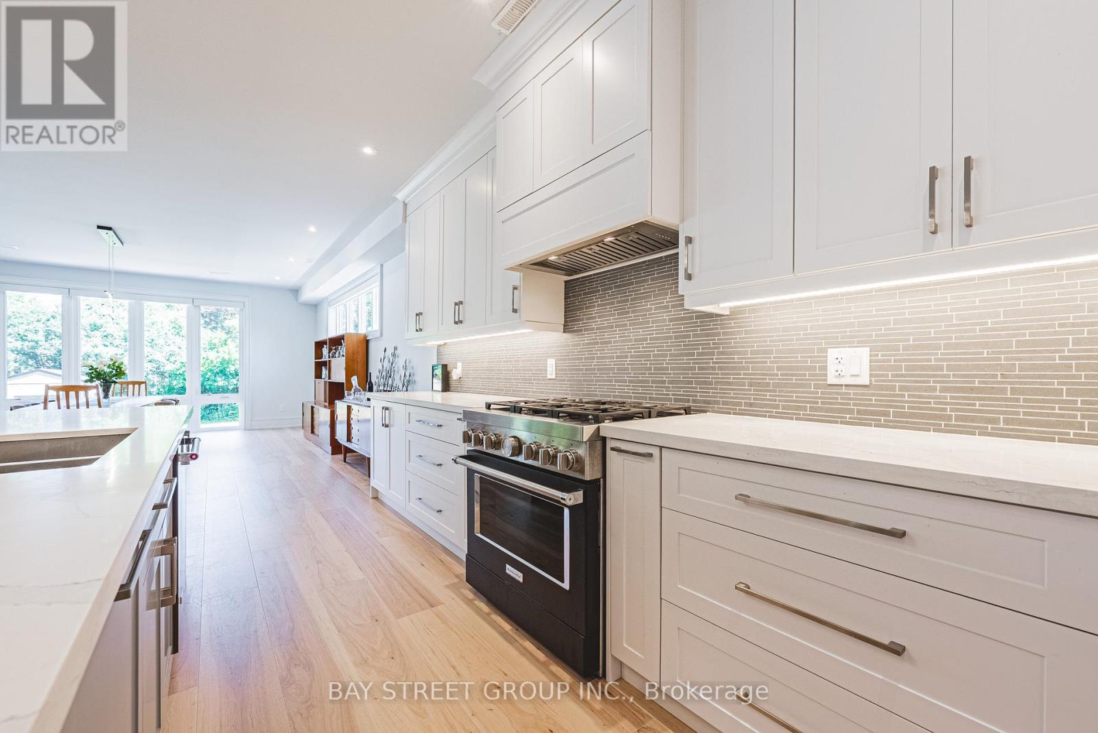 Photo 14 of 2267 Fifth Line W, Mississauga ON